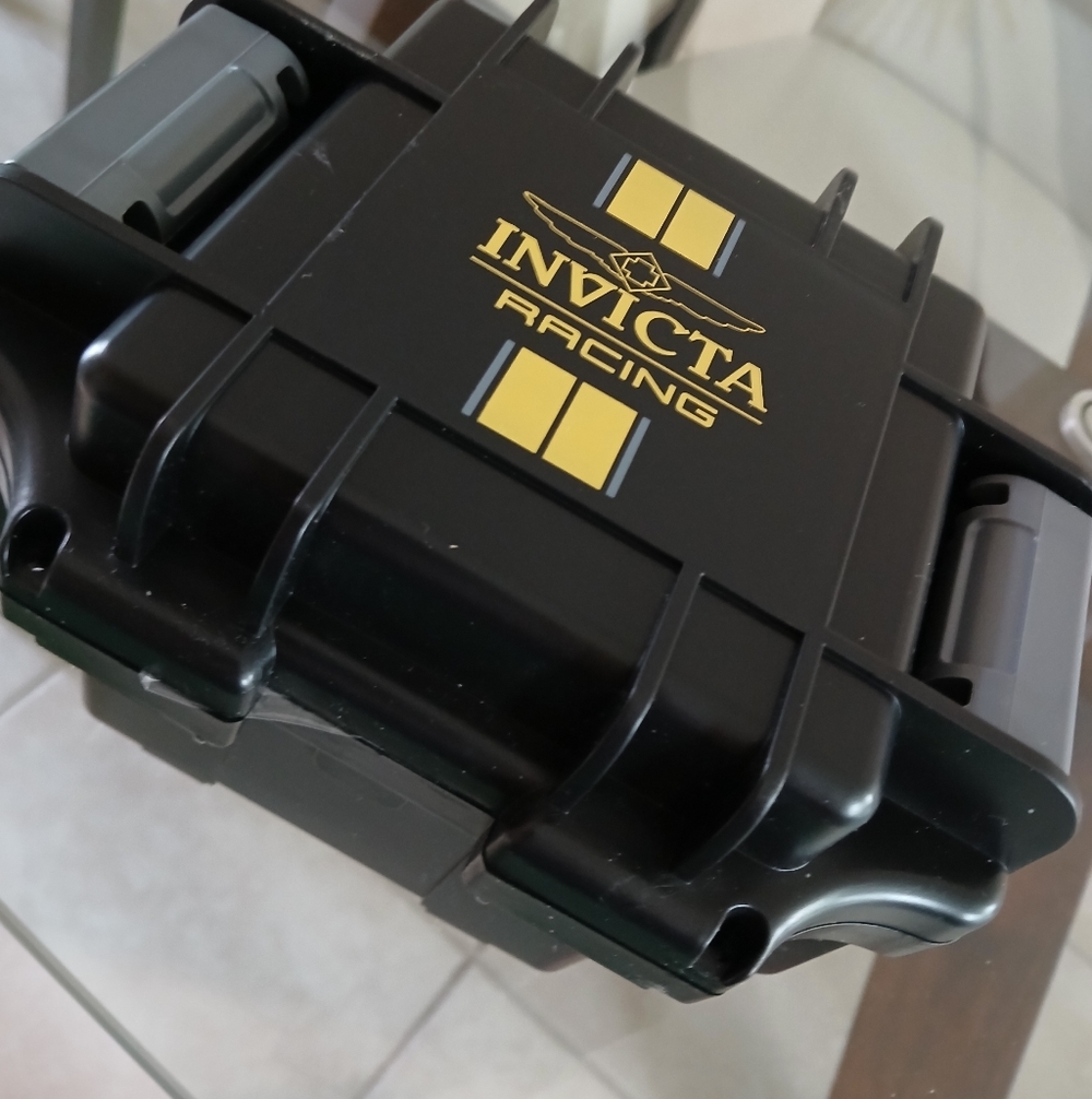Invicta Racing Black and Gold Men's Watch. INCLUDES WARRANTY & CASE. FUNCTIONAL - Picture 2 of 2